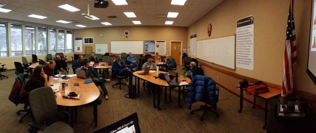 meeting members working together at tabels